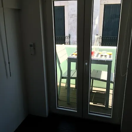 Happy Nest - Charming Apartment Lisbon